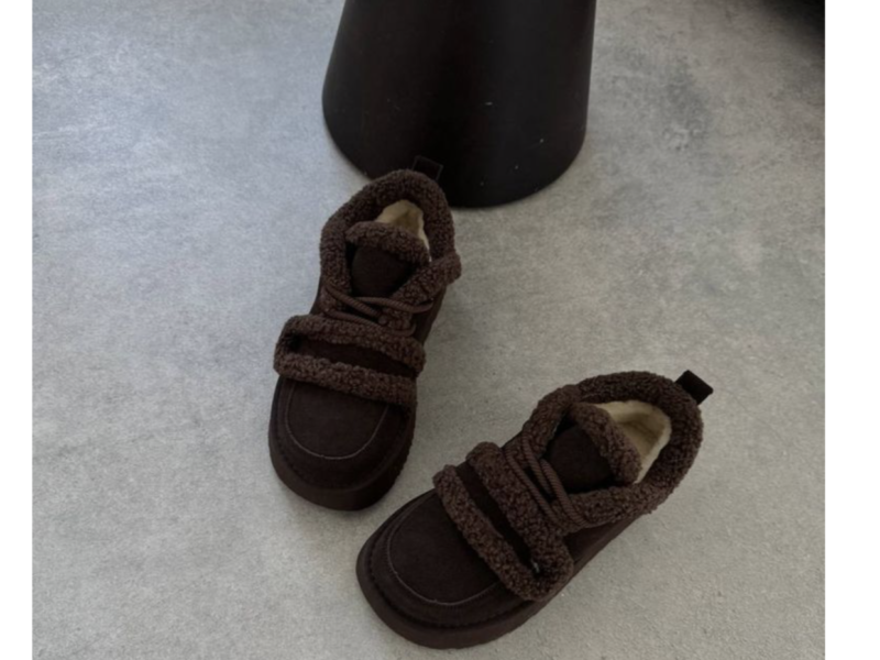 Темные шоколадные замшевые короткие угги со шнуровкой на платформе 39 размер