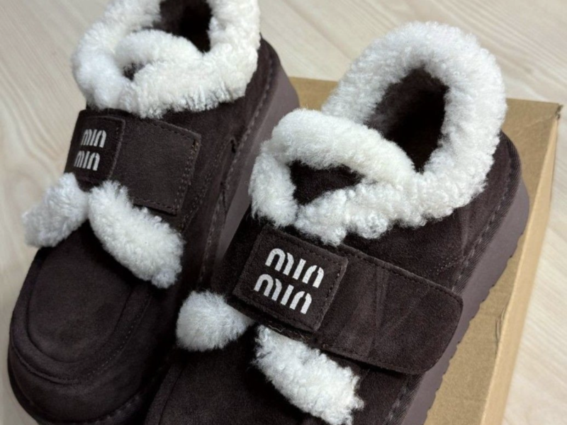 Черевики жіночі уггі темно коричневі замшеві на хутрі з липучкою Hengji придбати Україна