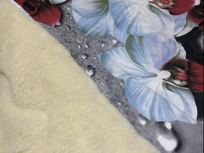 Ковдра зимова вовняна з відкритим хутром