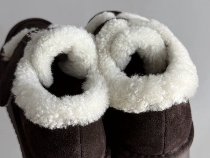 Черевики жіночі 720-6 уггі замшеві на хутрі з липучкою шоколадно-коричневі Hengji