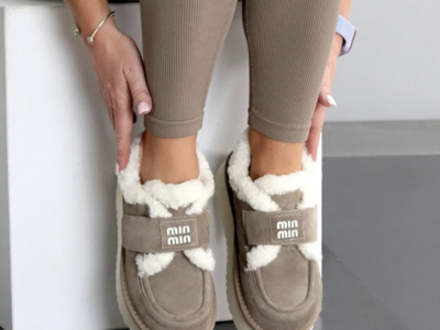 Трендові теплі замшеві уггі на застібці-липучці, світлий беж мокко