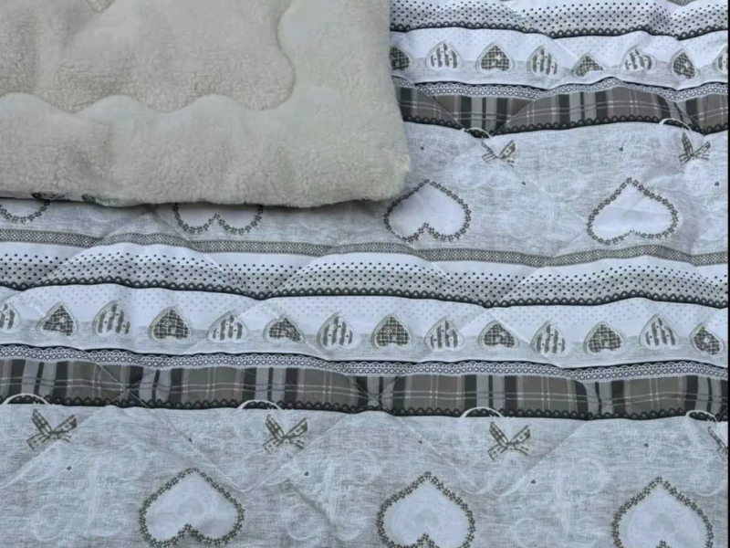 Ковдра зимова вовняна з відкритим хутром