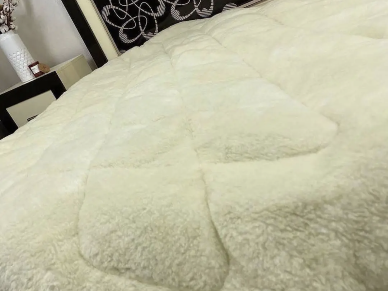 Тепла ковдра з овчини відкрита колір в асортименті 175х210. Бавовна. Кольори різн