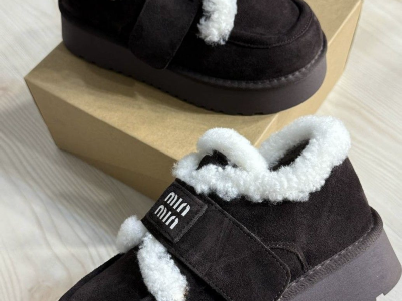 Черевики жіночі уггі темно коричневі замшеві на хутрі з липучкою Hengji придбати Україна