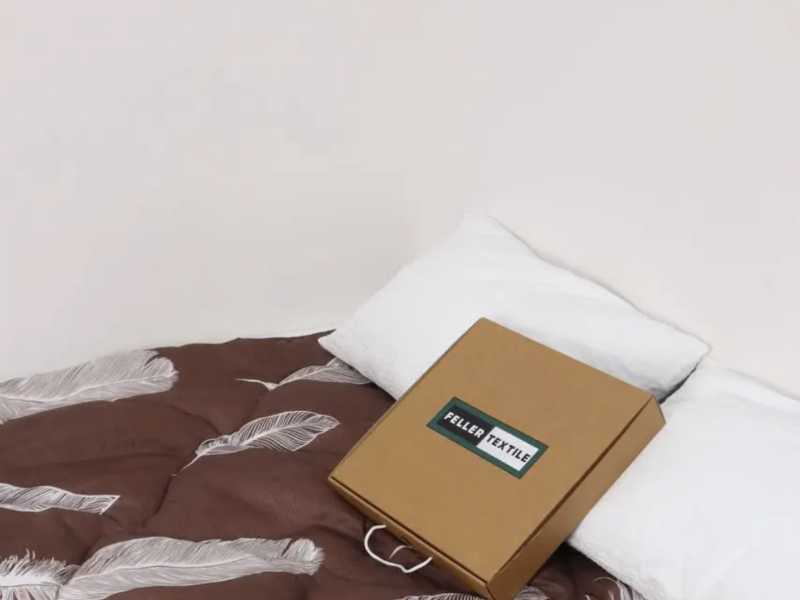 Ковдра з натуральної овечої вовни бренду Feller Textile з відкритим хутром 180х210 см зимова