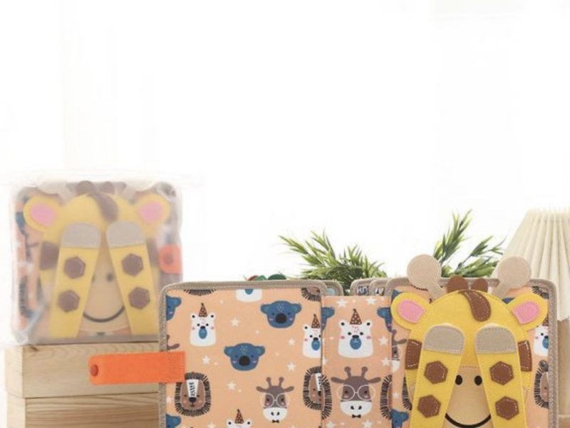 М'яка книжка-бізіборд на липучках C 64654 фетр, вивчення форм, кольорів, тварин, пальчикові ігри Жирафка Fun Game (344573575)