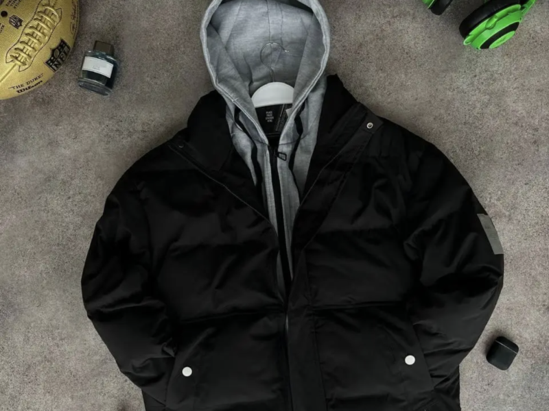 Чоловіча зимова куртка чорна