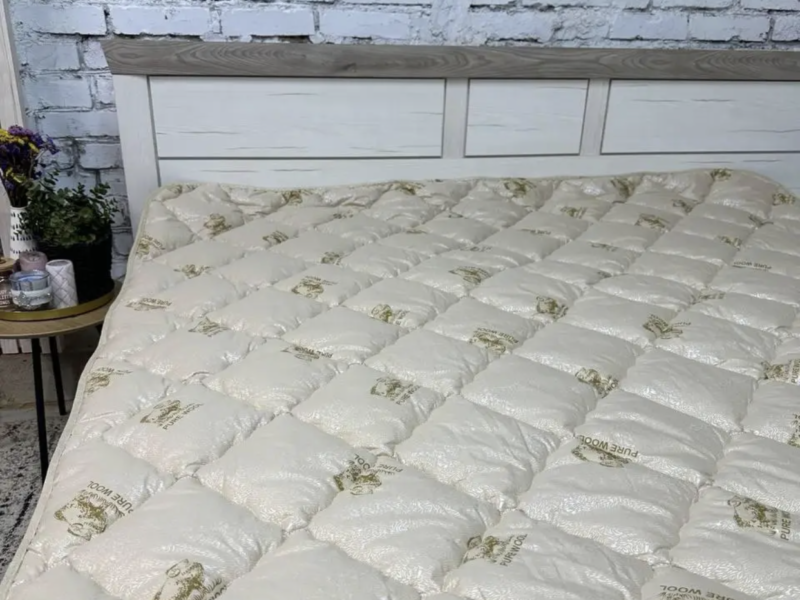 Тепла ковдра овеча вовняна закрита зимова двоспальна 180 на 220