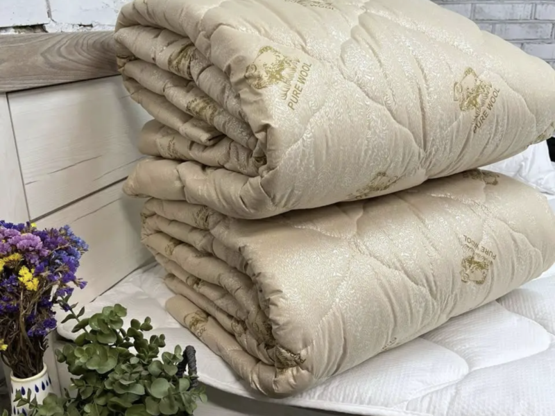 Тепла ковдра зима закрита овеча вовна двоспальна 180/220