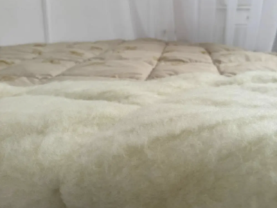 Зимова ковдра з овчини Feller Textile Євро 200х220см бежева