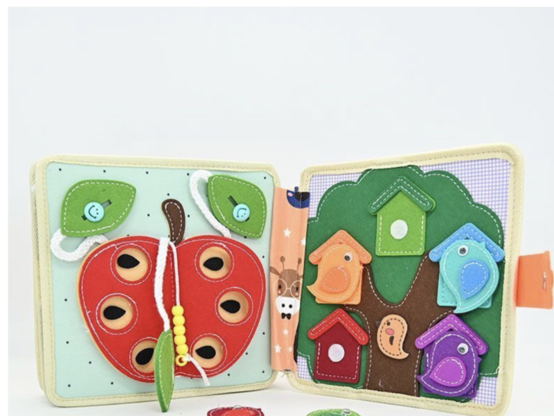 Развивающая фетровая сумочка бизиборд для малышей