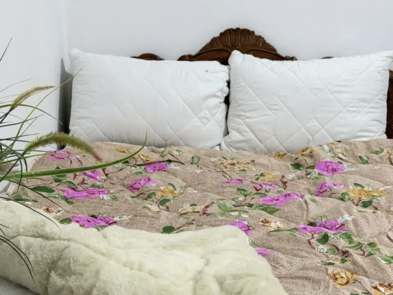 Ковдра зимова вовняна з відкритим хутром 145х210