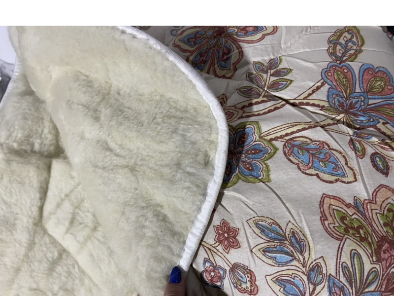 Ковдра зимова вовняна з відкритим хутром 145х210