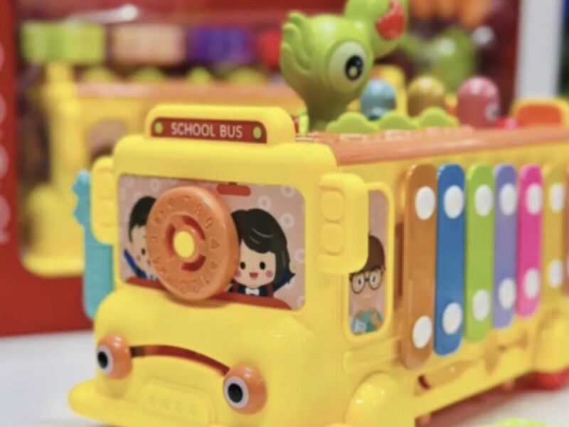 Розвивальна гра сортер для малюків Автобус іграшковий Розвивальні іграшки для найменших