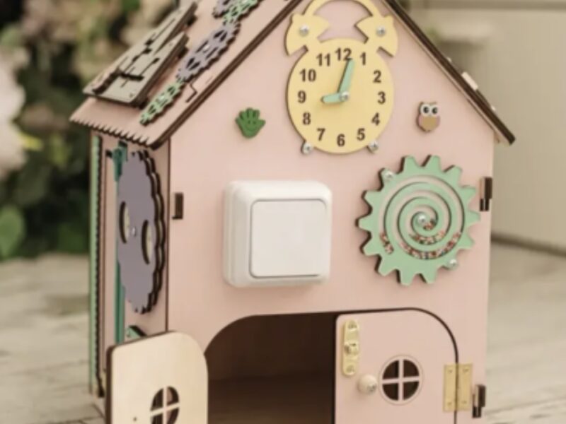 Бізібудинок 35×25 см рожевий | Деревʼяна розвивальна іграшка Монтессорі