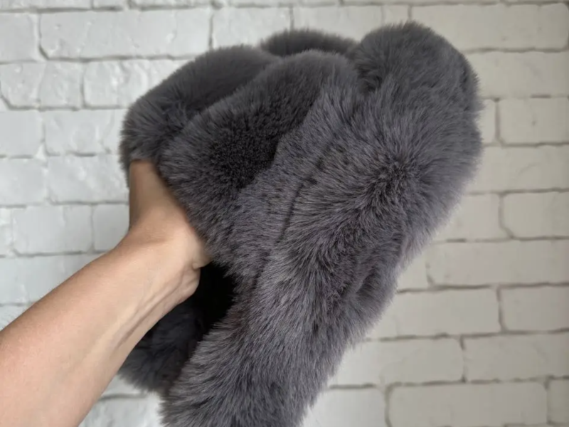 Хутряні жіночі тапочки для дому та вулиці пухнасті домашні тапки з м'яким хутром