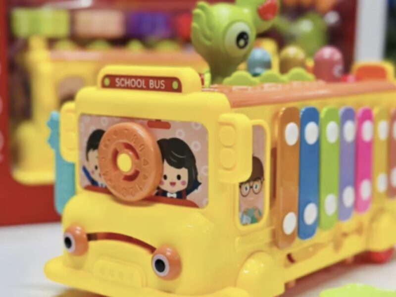 Розвивальна гра сортер для малюків Автобус іграшковий Розвивальні іграшки для найменших