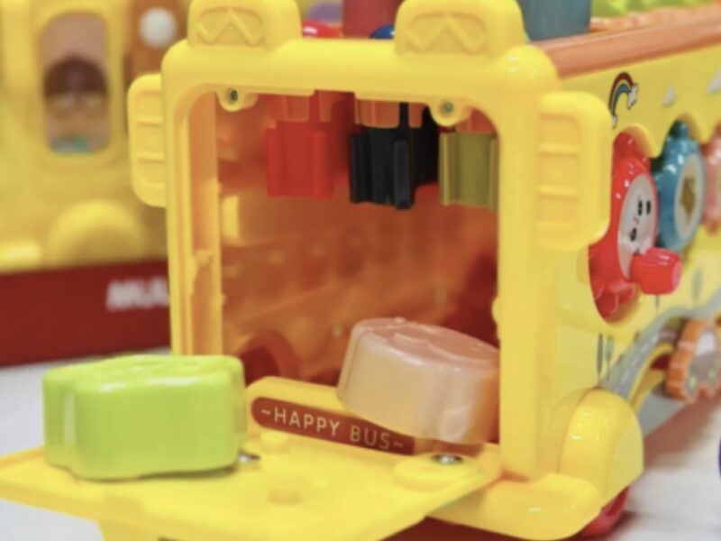 Розвивальна гра сортер для малюків Автобус іграшковий Розвивальні іграшки для найменших