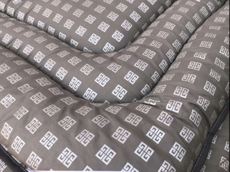 Тепла ковдра з натуральної овчини, тканина чохла мікросатин, напівторний розмір. Україна.150*215 см.Відео. Код: 115-112