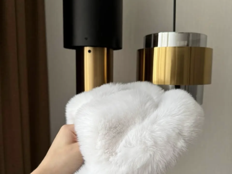 Домашні жіночі капці з екохутра на товстій підошві, трендові пухнасті капці Код: 22