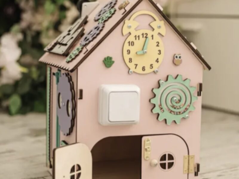 Бізібудинок 35×25 см рожевий | Деревʼяна розвивальна іграшка Монтессорі