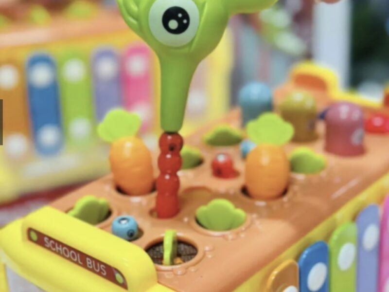 Розвивальна гра сортер для малюків Автобус іграшковий Розвивальні іграшки для найменших