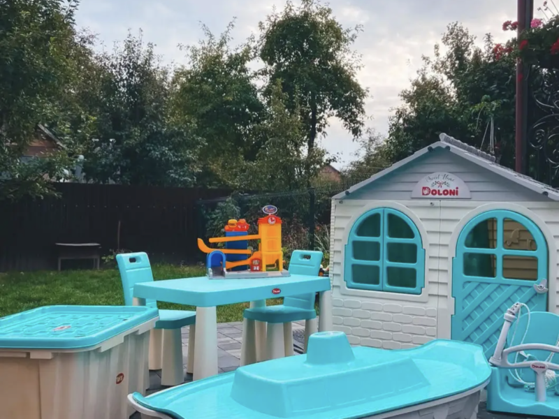 Блакитні Дитячі майданчики та ігрові комплекси Дитячий майданчик у дворі приватного будинку Велика майданчик