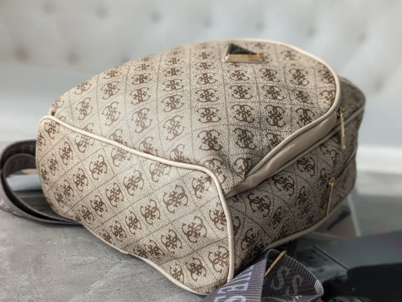 Жіночий рюкзак Guess Гес LUX Код: 03394