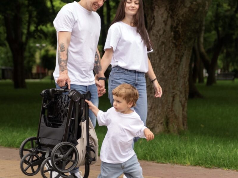 Прогулянкова коляска CARRELLO Bravo M/Lite CRL-5529 Club Beige