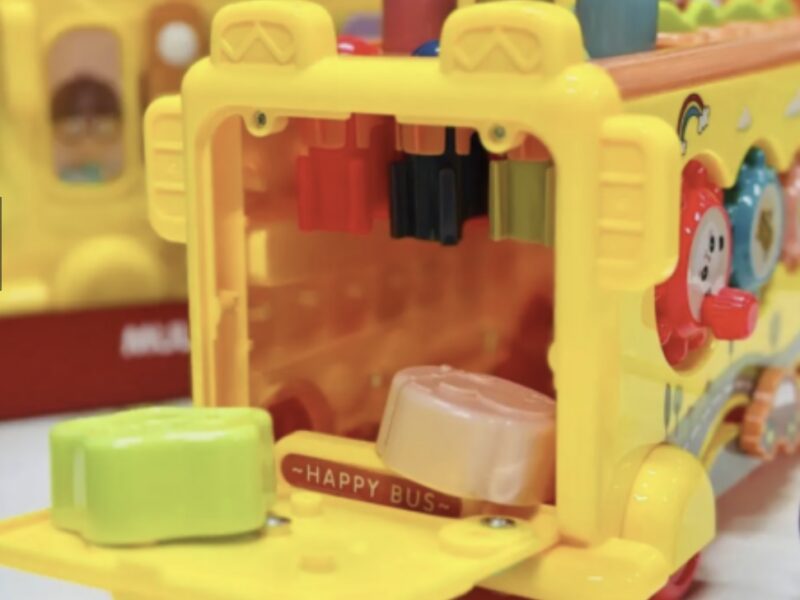 Розвивальна гра сортер для малюків Автобус іграшковий Розвивальні іграшки для найменших