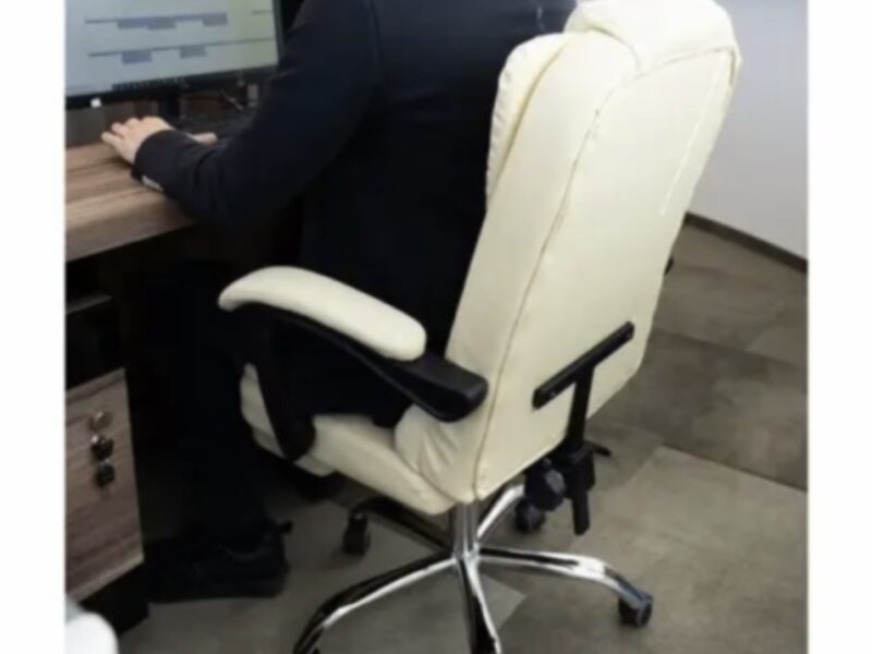 Офісний стілець з підставкою для ніг, екошкіра MALATEC 23287