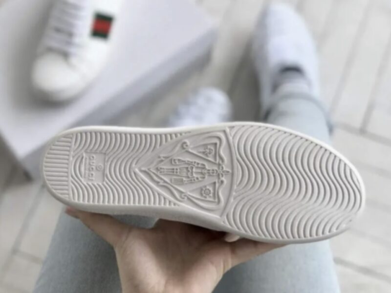 Стильні жіночі кросівки Gucci шкіра брендові