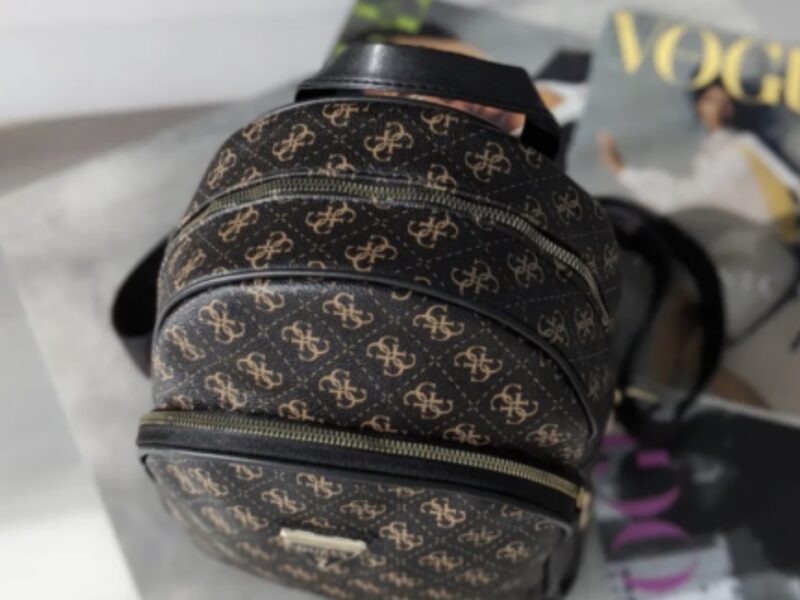 Жіночий коричневий рюкзак guess гесс люкс якість