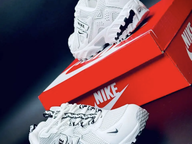 Женские кроссовки Nike Белые спортивные весенние кросівки стильні бігові Код: Nike 16