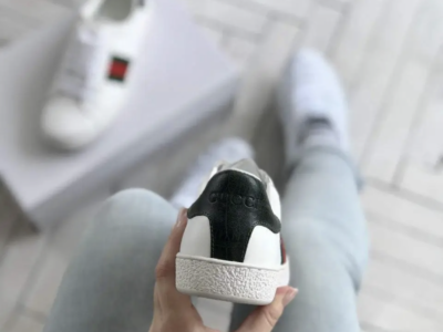 Стильні жіночі кросівки Gucci шкіра брендові