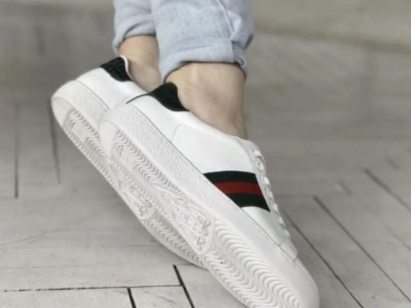 Стильні жіночі кросівки Gucci шкіра брендові