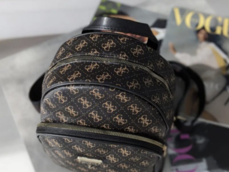 Жіночий коричневий рюкзак guess гесс люкс якість