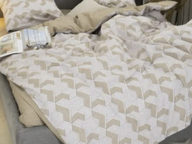 Комплект постільної білизни бренду Viluta розмір Сімейний Ранфорс 24270