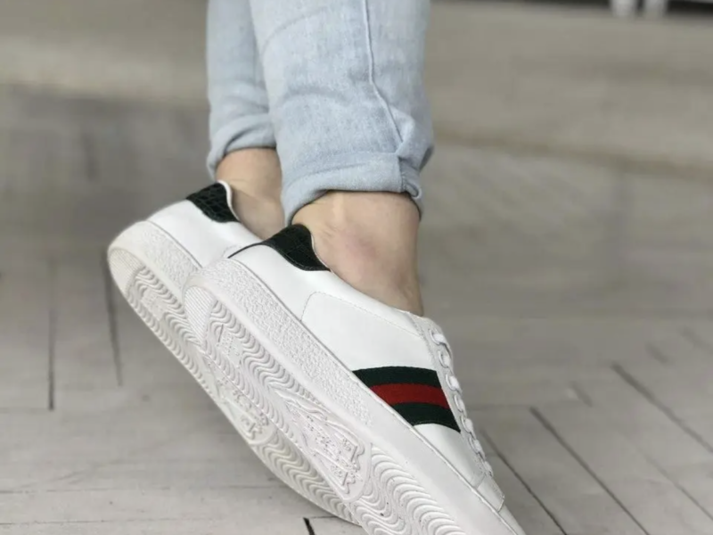 Стильні жіночі кросівки Gucci шкіра брендові