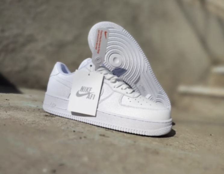 Кроссовки Найк белые женские на утолщенной подошве NIKE Air Force БЕЛЫЕ лицензия натуральная кожа