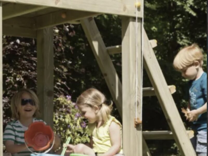 Дитячий майданчик Blue Rabbit KIOSK, будиночок із гіркою Код: KIOSK