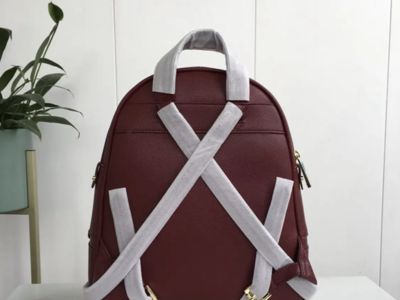 Жіночий рюкзак Michael Kors Rhea Zip G Bordeaux Lux