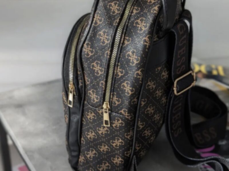 Жіночий коричневий рюкзак guess гесс люкс якість