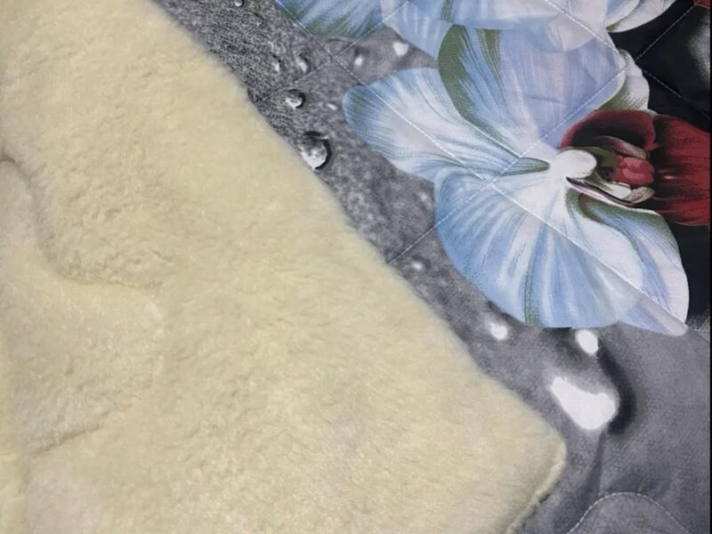 Ковдра-плед двостороння хутряна, бязь, натуральна, з овечої вовни.Євро розмір 200 * 220 см Код: 8333