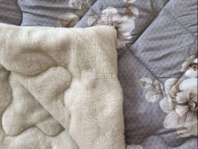 Ковдра-плед двостороння хутряна, бязь, натуральна, з овечої вовни.Євро розмір 200 * 220 см Код: 8333